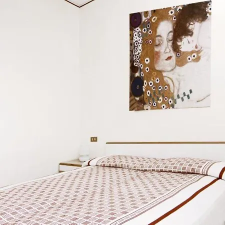 Cinzia Apartment