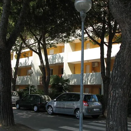 Cinzia *